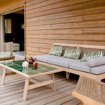 Spacieuse En Bois Exotique - 10 Pers. - Fr-1-878-69 몰리엣젯마
