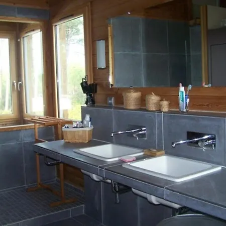 Spacieuse En Bois Exotique - 10 Pers. - Fr-1-878-69 *