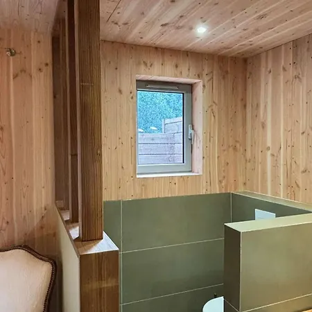 Spacieuse En Bois Exotique - 10 Pers. - Fr-1-878-69